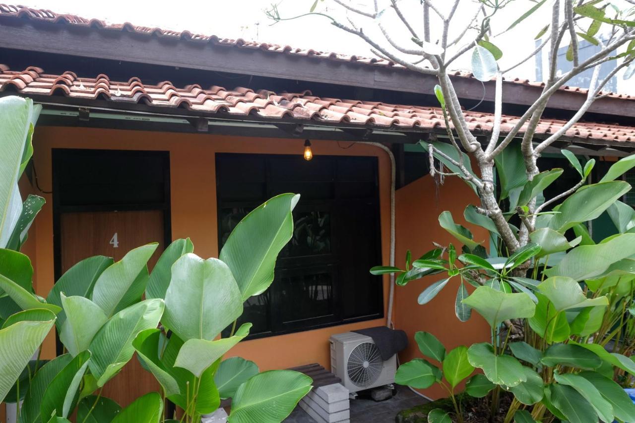 Reddoorz Near Lotte Mart Maguwoharjo Yogyakarta Ξενοδοχείο Εξωτερικό φωτογραφία