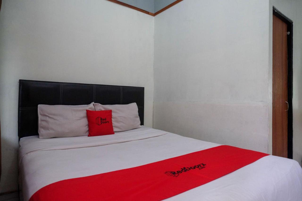 Reddoorz Near Lotte Mart Maguwoharjo Yogyakarta Ξενοδοχείο Εξωτερικό φωτογραφία