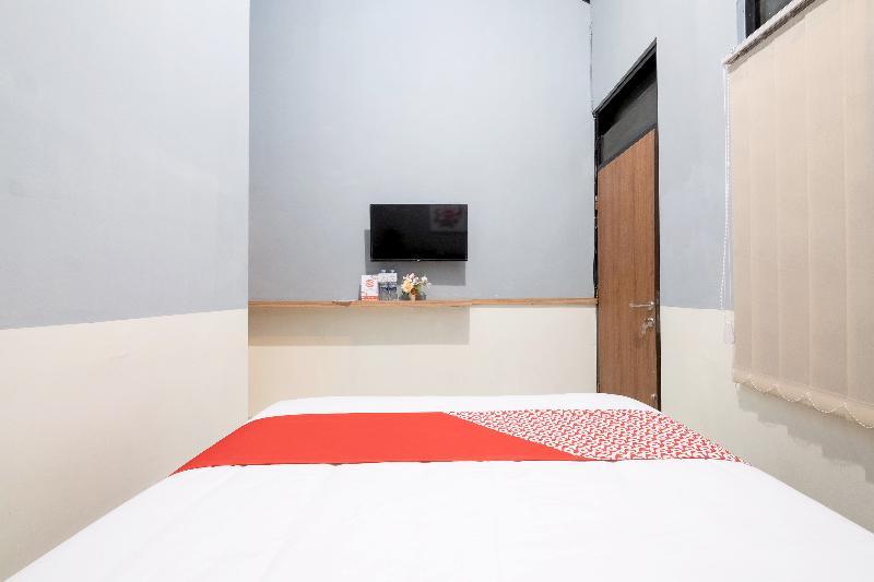 Reddoorz Near Lotte Mart Maguwoharjo Yogyakarta Ξενοδοχείο Εξωτερικό φωτογραφία